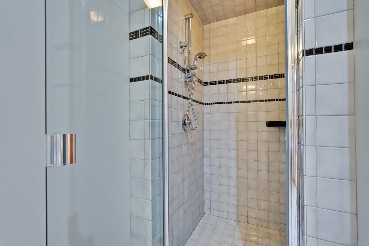 Detail Gallery Image 33 of 60 For 1625 Hazelaar Way, Los Altos,  CA 94024 - 3 Beds | 2 Baths