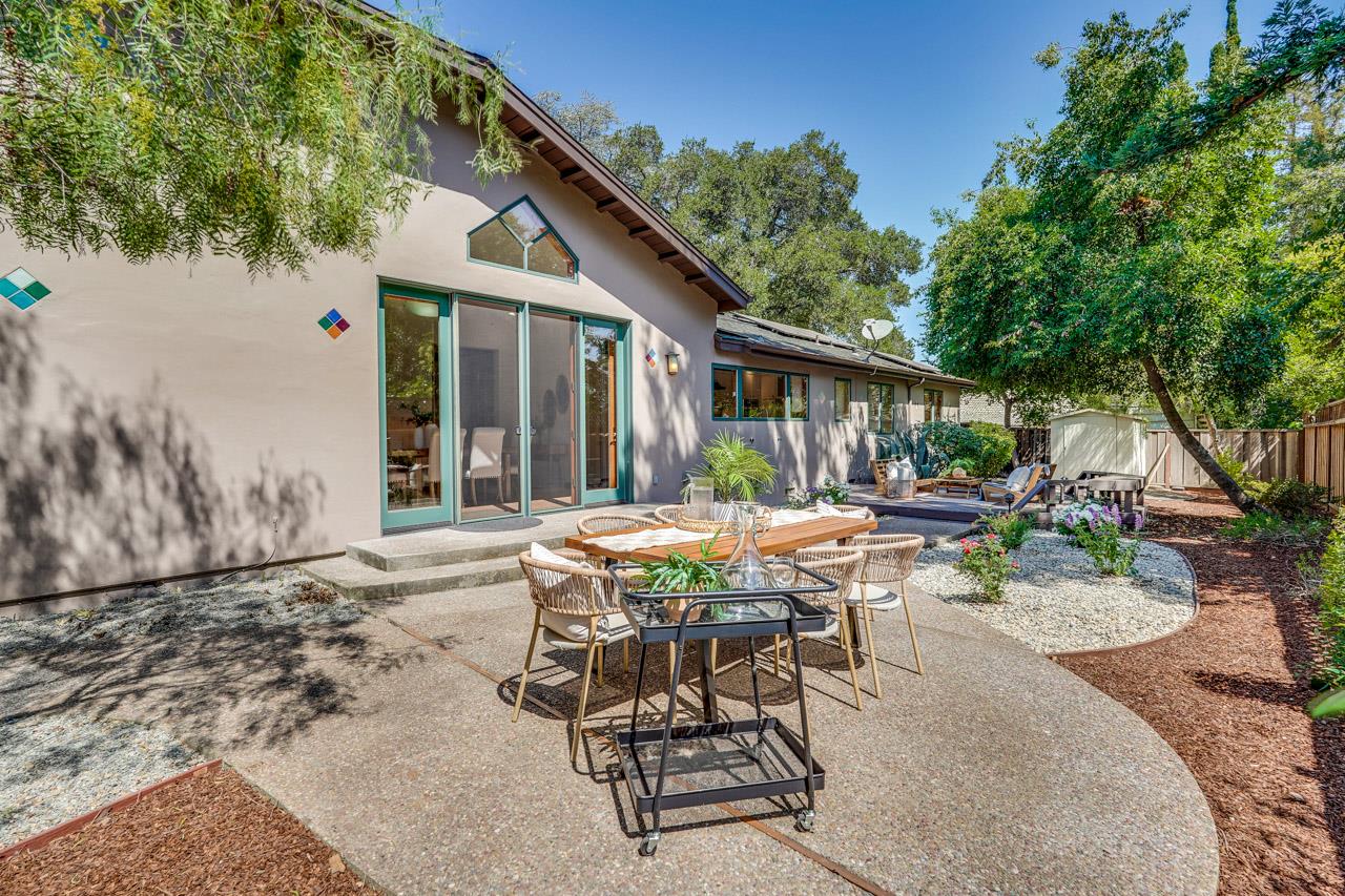 Detail Gallery Image 45 of 60 For 1625 Hazelaar Way, Los Altos,  CA 94024 - 3 Beds | 2 Baths
