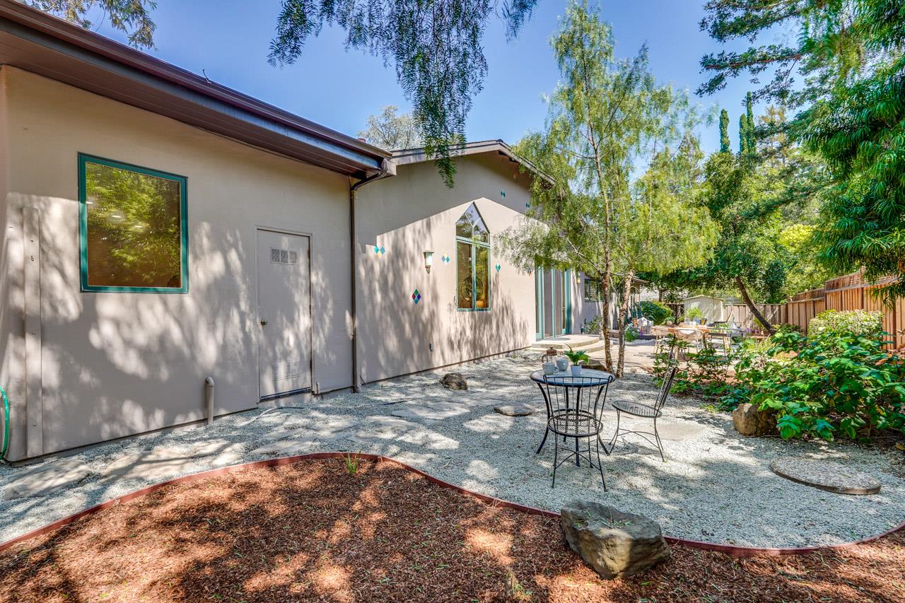 Detail Gallery Image 55 of 60 For 1625 Hazelaar Way, Los Altos,  CA 94024 - 3 Beds | 2 Baths
