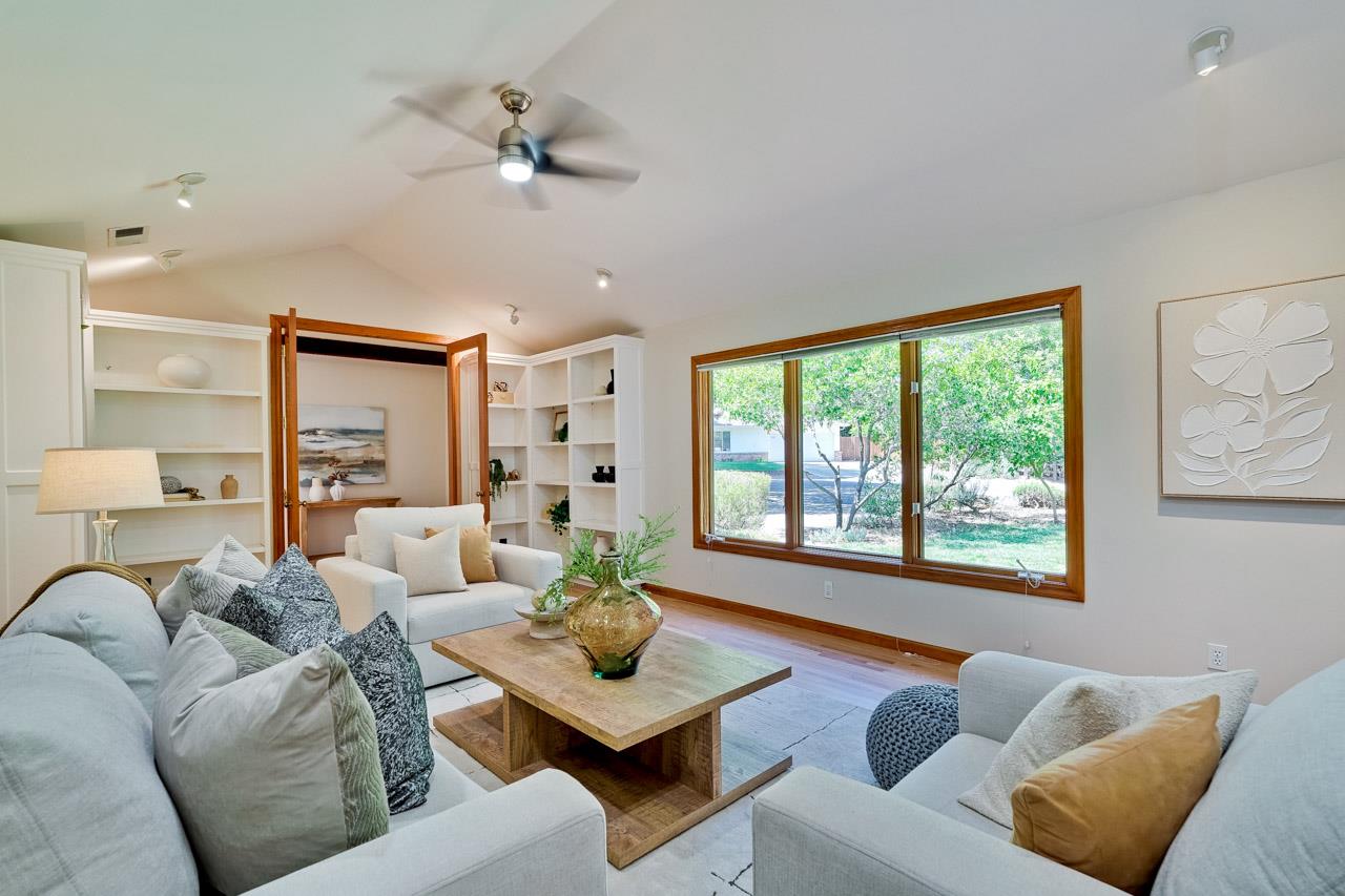 Detail Gallery Image 6 of 60 For 1625 Hazelaar Way, Los Altos,  CA 94024 - 3 Beds | 2 Baths