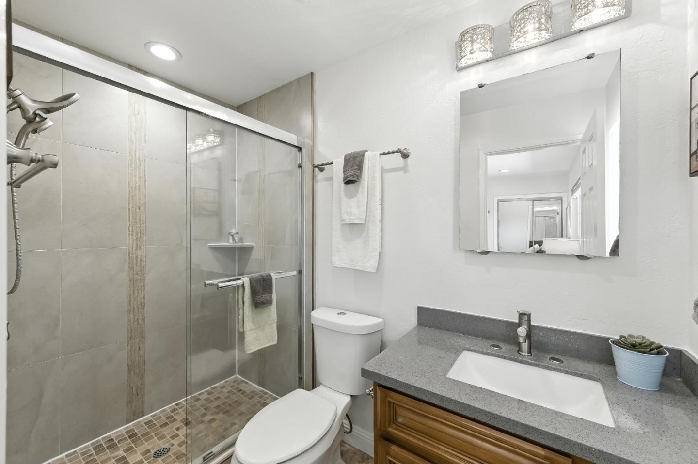 Detail Gallery Image 26 of 42 For 720 Natoma Dr, San Jose,  CA 95123 - 4 Beds | 2 Baths