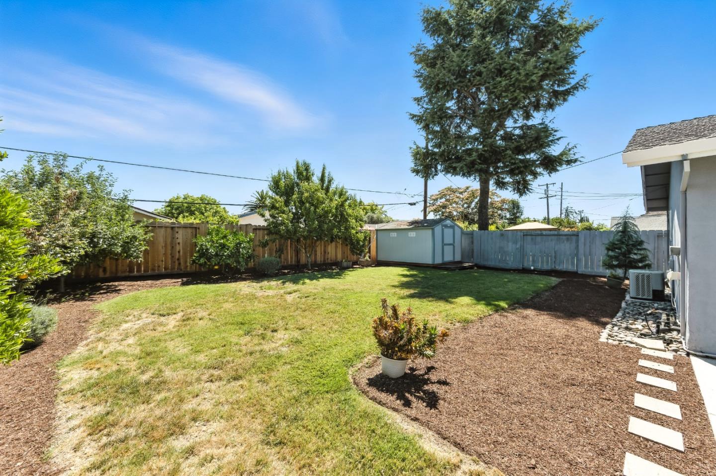 Detail Gallery Image 30 of 42 For 720 Natoma Dr, San Jose,  CA 95123 - 4 Beds | 2 Baths