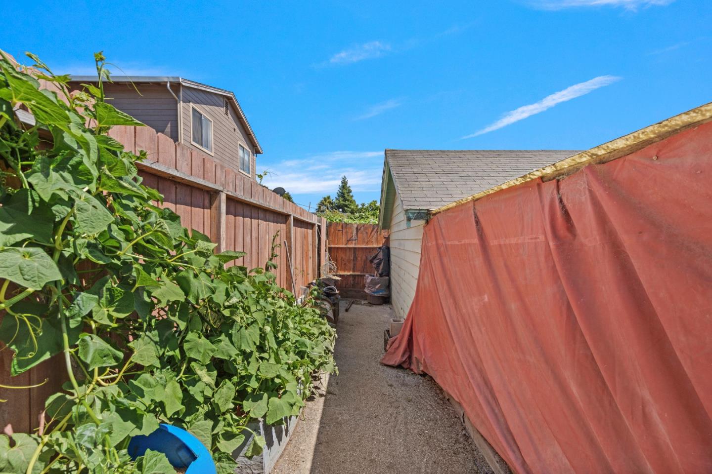 Detail Gallery Image 33 of 43 For 928 Lincoln St, Watsonville,  CA 95076 - 2 Beds | 1 Baths
