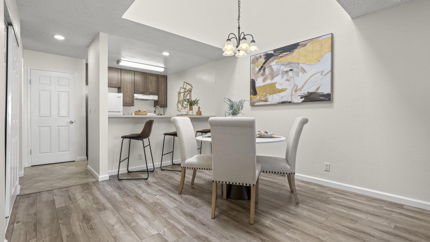 Detail Gallery Image 13 of 32 For 2201 the Alameda #22,  Santa Clara,  CA 95050 - 2 Beds | 1/1 Baths