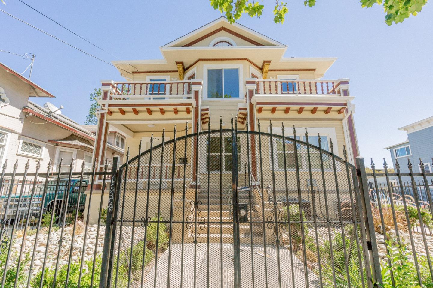 Detail Gallery Image 1 of 80 For 106 N 5th St, San Jose,  CA 95112 - – Beds | – Baths