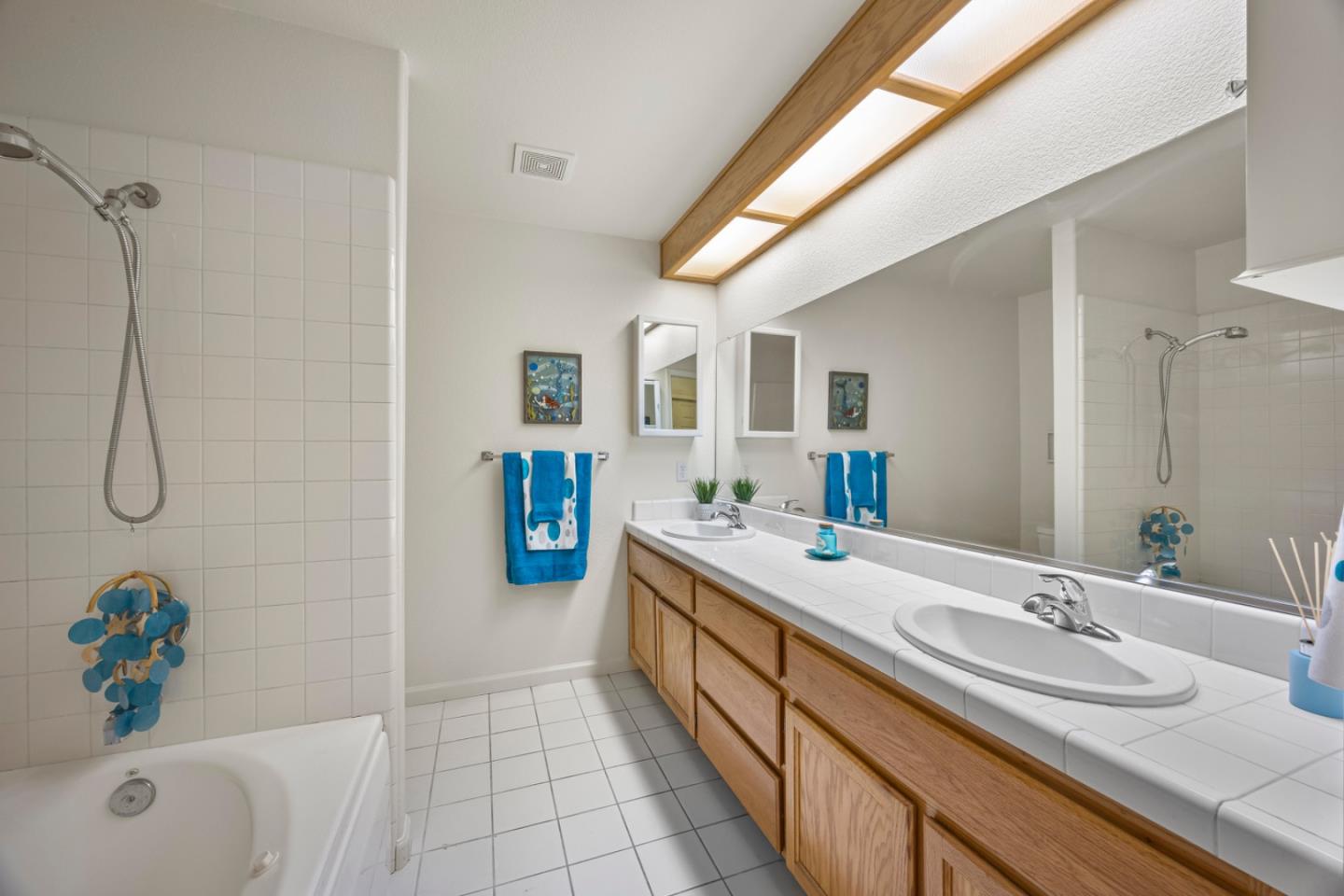 Detail Gallery Image 12 of 25 For 14668 Excaliber Ct, Morgan Hill,  CA 95037 - 2 Beds | 2 Baths