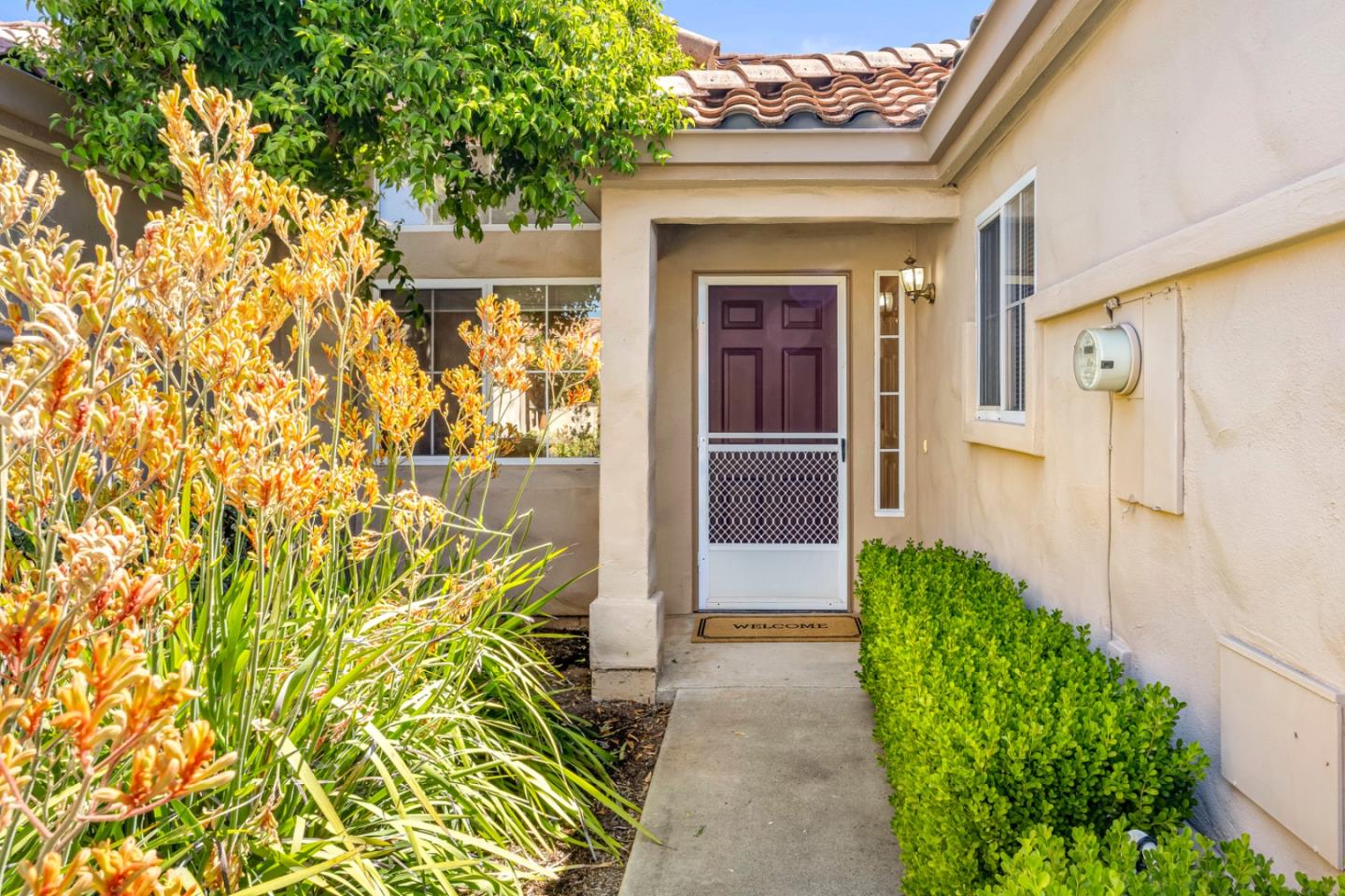 Detail Gallery Image 2 of 25 For 14668 Excaliber Ct, Morgan Hill,  CA 95037 - 2 Beds | 2 Baths