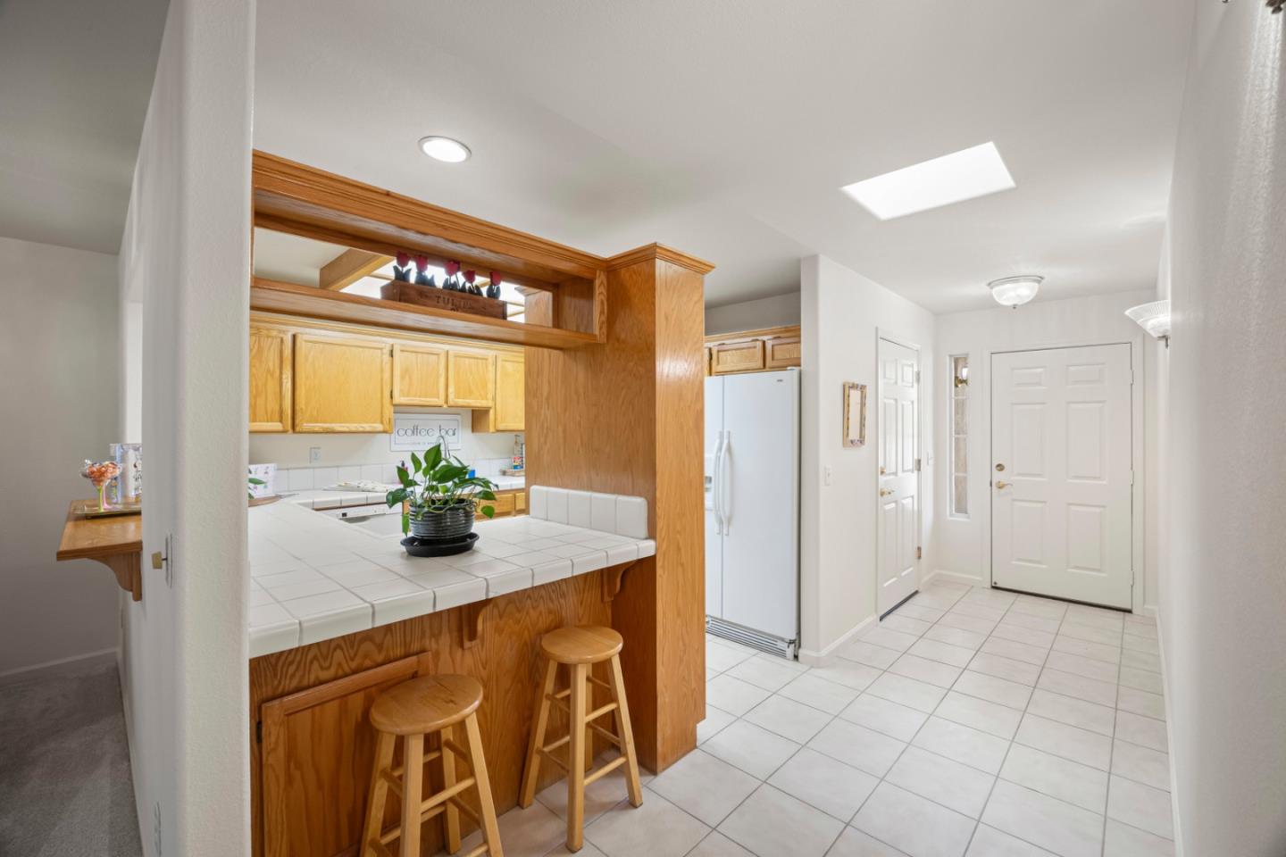 Detail Gallery Image 3 of 25 For 14668 Excaliber Ct, Morgan Hill,  CA 95037 - 2 Beds | 2 Baths