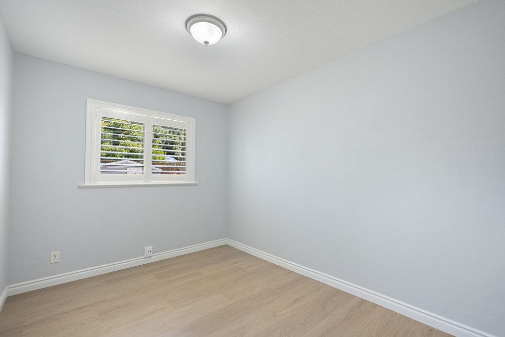 Detail Gallery Image 14 of 23 For 230 San Juan Dr, Hollister,  CA 95023 - 3 Beds | 1 Baths