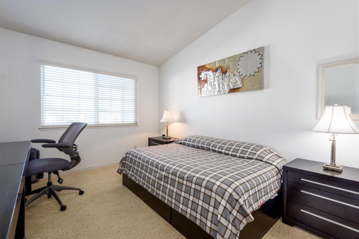 Detail Gallery Image 15 of 27 For 129 Outlook Cir #10,  Pacifica,  CA 94044 - 3 Beds | 2 Baths