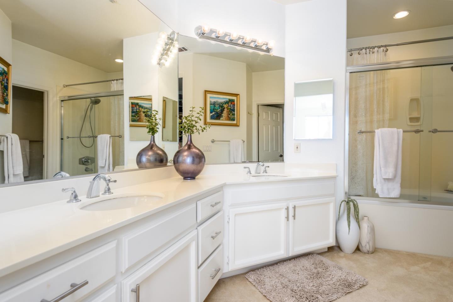 Detail Gallery Image 17 of 27 For 129 Outlook Cir #10,  Pacifica,  CA 94044 - 3 Beds | 2 Baths