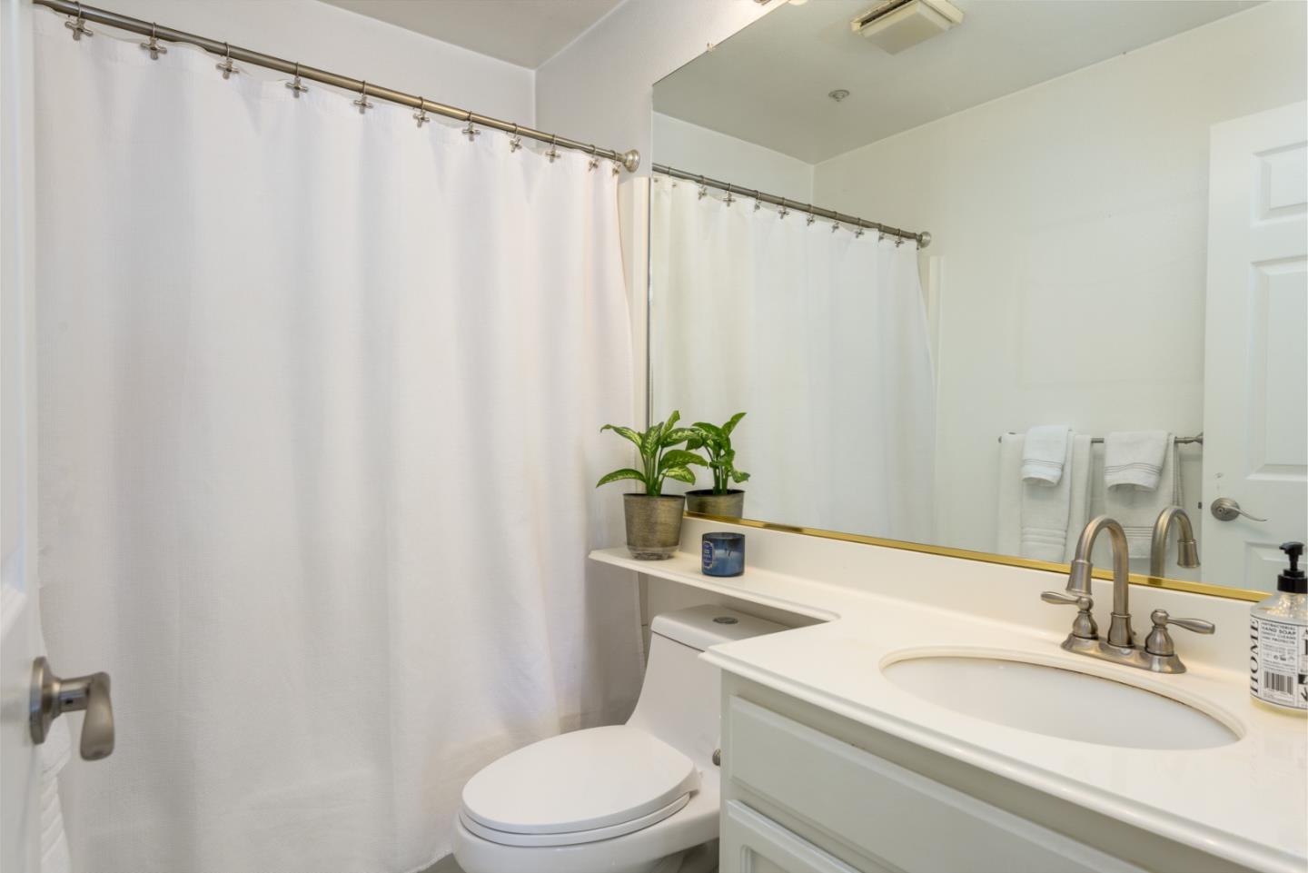 Detail Gallery Image 19 of 27 For 129 Outlook Cir #10,  Pacifica,  CA 94044 - 3 Beds | 2 Baths