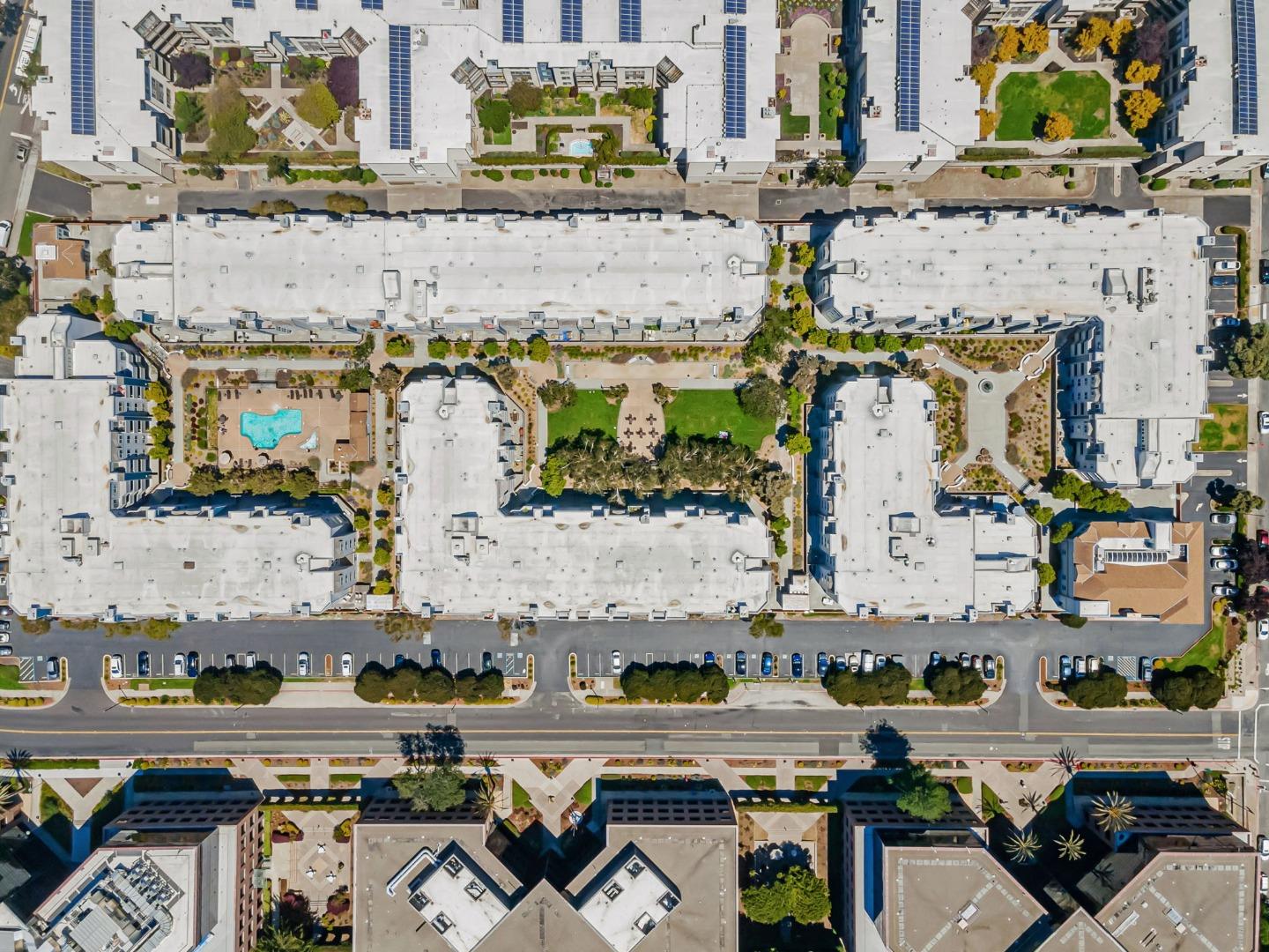 Detail Gallery Image 37 of 41 For 6400 Christie Ave #5408,  Emeryville,  CA 94608 - 2 Beds | 2 Baths