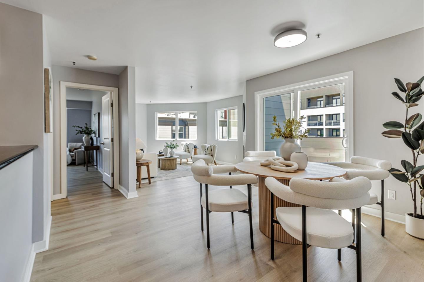 Detail Gallery Image 8 of 41 For 6400 Christie Ave #5408,  Emeryville,  CA 94608 - 2 Beds | 2 Baths