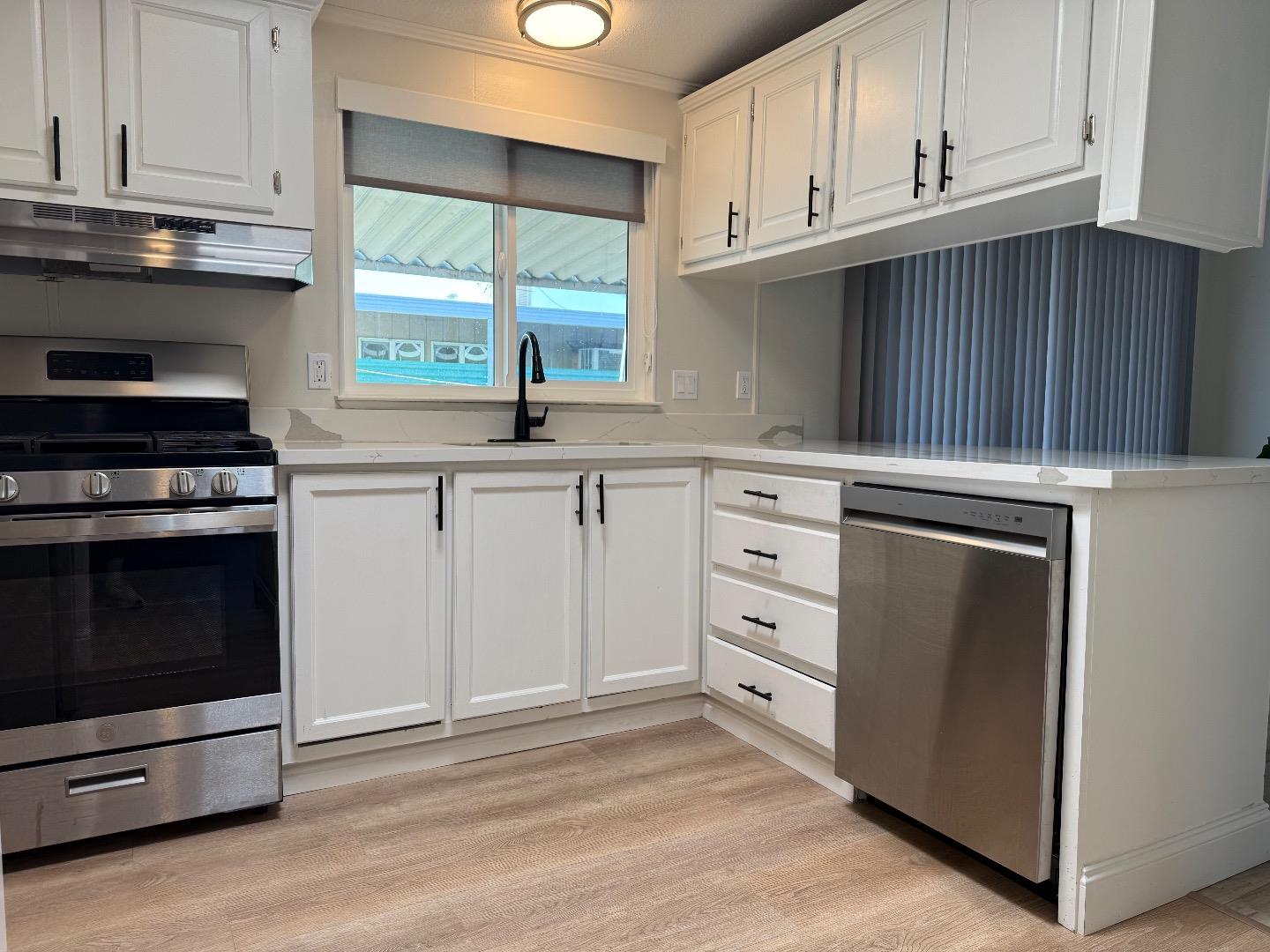 Detail Gallery Image 11 of 20 For 28816 Jupiter St #-,  Hayward,  CA 94544 - 3 Beds | 2 Baths