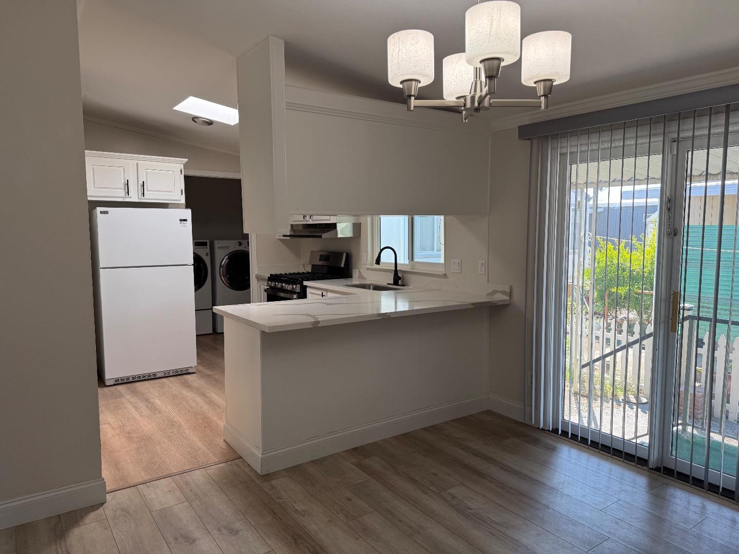 Detail Gallery Image 6 of 20 For 28816 Jupiter St #-,  Hayward,  CA 94544 - 3 Beds | 2 Baths