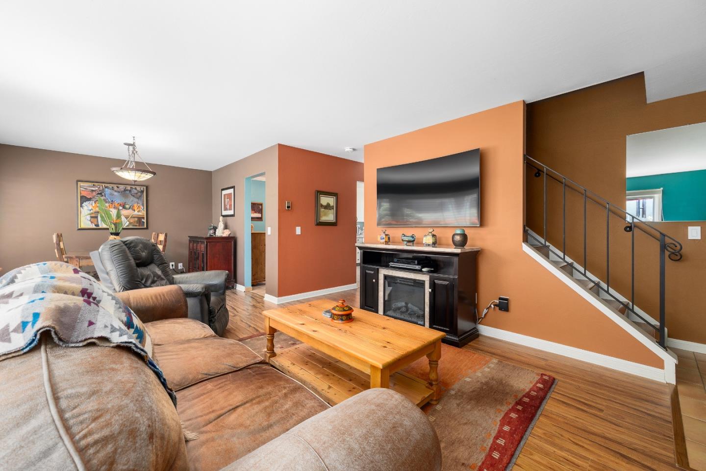 Detail Gallery Image 3 of 33 For 176 Crestview Ct, Watsonville,  CA 95076 - 2 Beds | 2 Baths