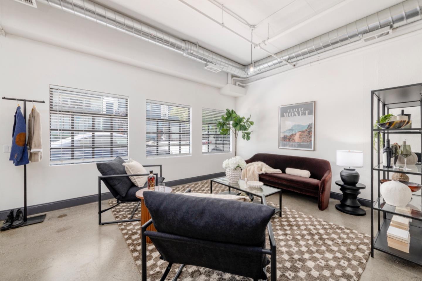 Detail Gallery Image 3 of 22 For 850 W Grand Ave #D,  Oakland,  CA 94607 - 0 Beds | 1 Baths
