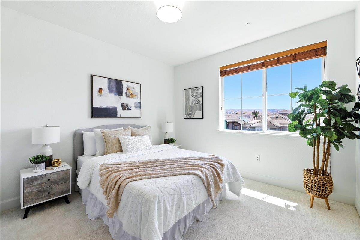 Detail Gallery Image 15 of 53 For 829 Blue Opal Dr, San Jose,  CA 95123 - 3 Beds | 3/1 Baths