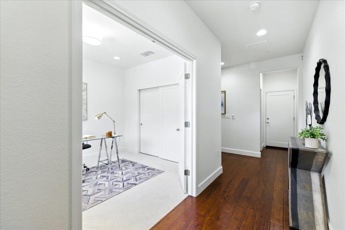 Detail Gallery Image 26 of 53 For 829 Blue Opal Dr, San Jose,  CA 95123 - 3 Beds | 3/1 Baths