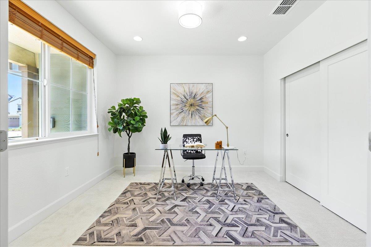 Detail Gallery Image 27 of 53 For 829 Blue Opal Dr, San Jose,  CA 95123 - 3 Beds | 3/1 Baths