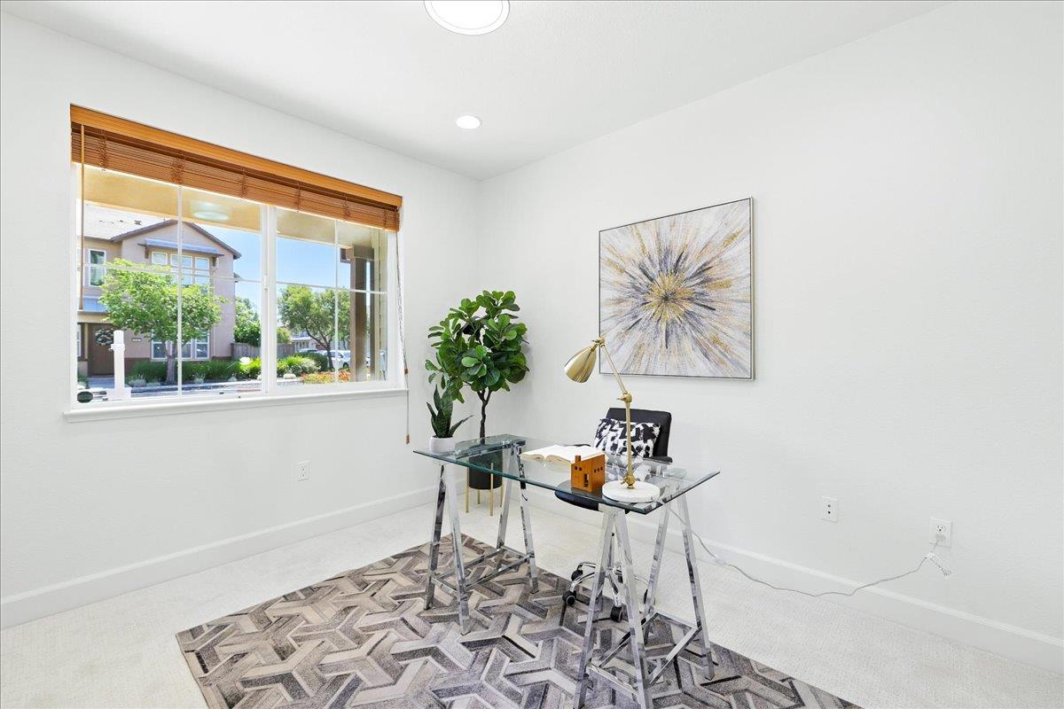 Detail Gallery Image 28 of 53 For 829 Blue Opal Dr, San Jose,  CA 95123 - 3 Beds | 3/1 Baths