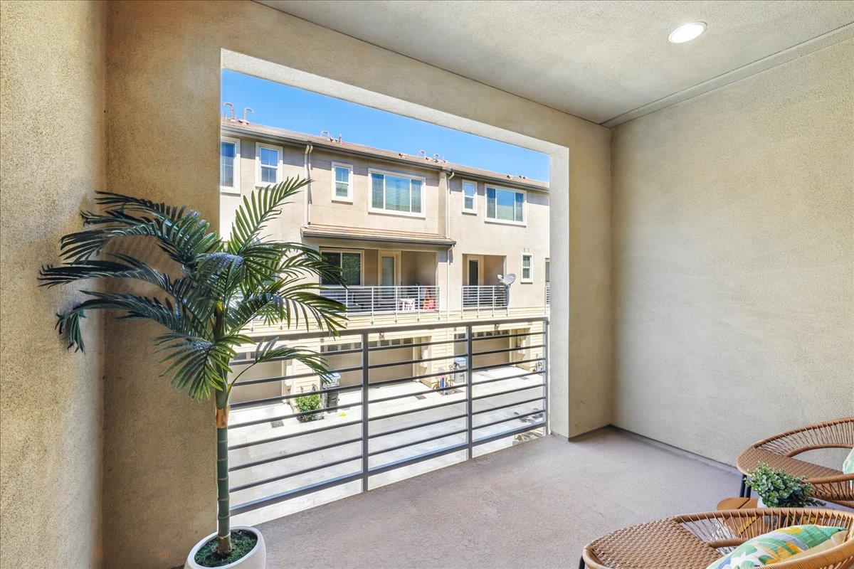 Detail Gallery Image 30 of 53 For 829 Blue Opal Dr, San Jose,  CA 95123 - 3 Beds | 3/1 Baths