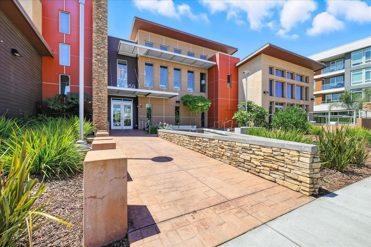 Detail Gallery Image 43 of 53 For 829 Blue Opal Dr, San Jose,  CA 95123 - 3 Beds | 3/1 Baths