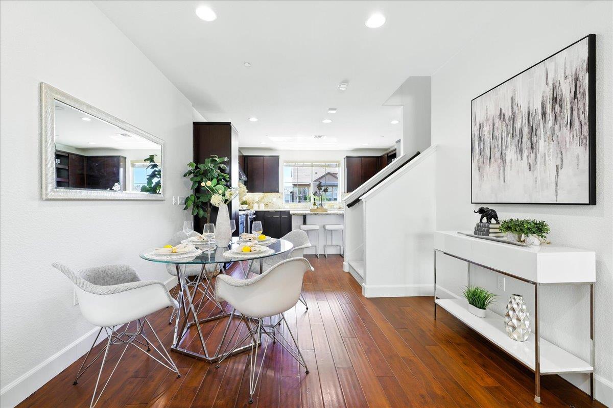 Detail Gallery Image 9 of 53 For 829 Blue Opal Dr, San Jose,  CA 95123 - 3 Beds | 3/1 Baths
