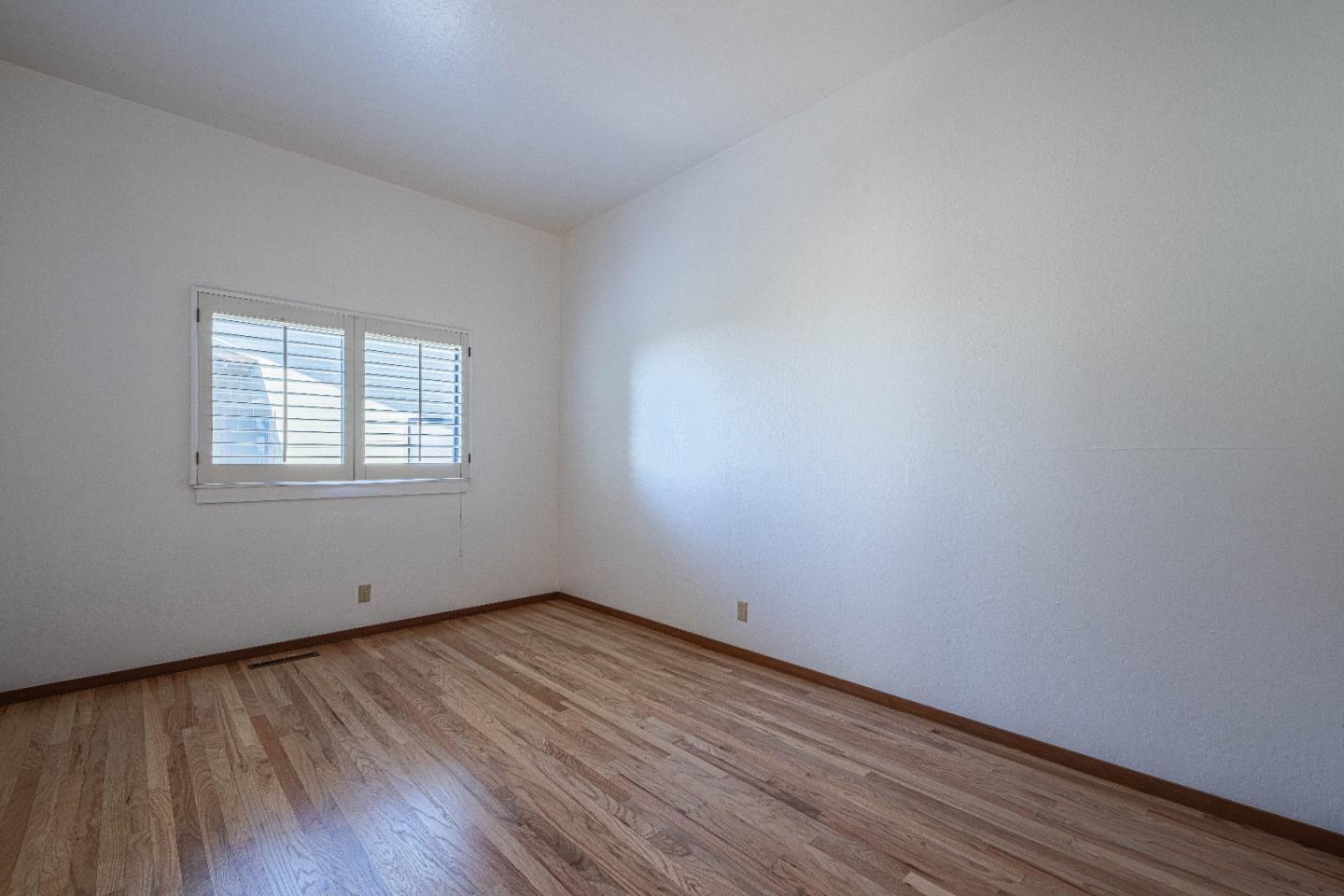 Detail Gallery Image 28 of 40 For 3587 Eastfield Ct, Carmel,  CA 93923 - 3 Beds | 2/1 Baths