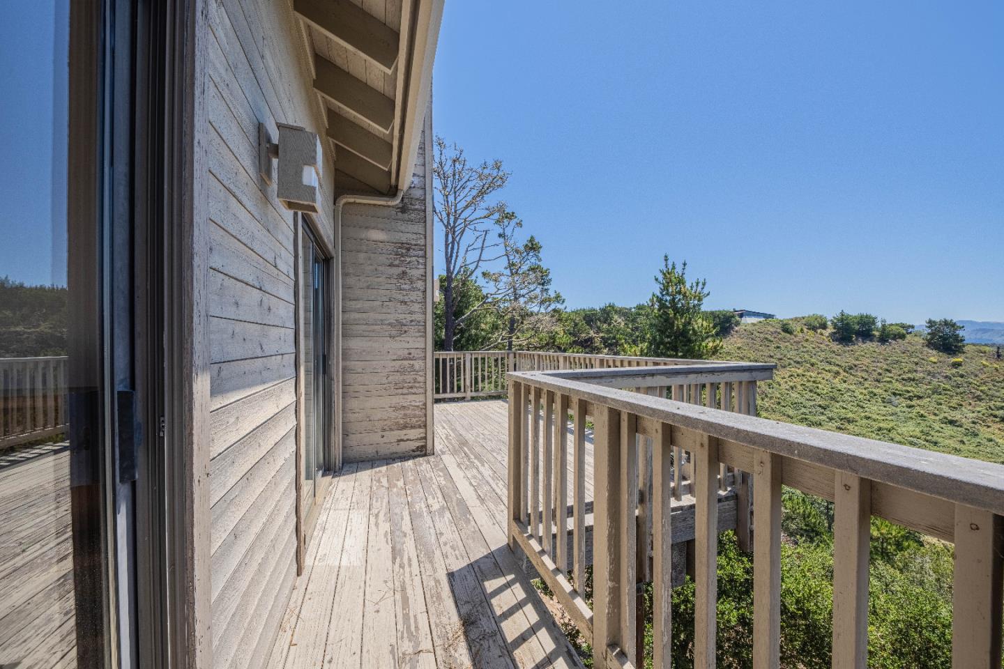 Detail Gallery Image 36 of 40 For 3587 Eastfield Ct, Carmel,  CA 93923 - 3 Beds | 2/1 Baths