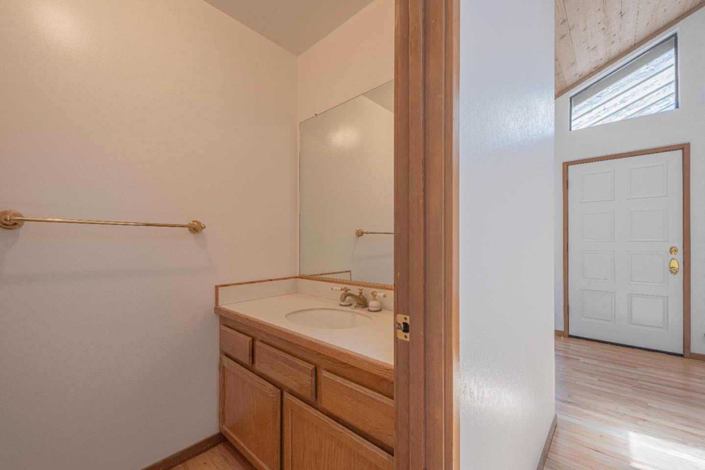 Detail Gallery Image 37 of 40 For 3587 Eastfield Ct, Carmel,  CA 93923 - 3 Beds | 2/1 Baths