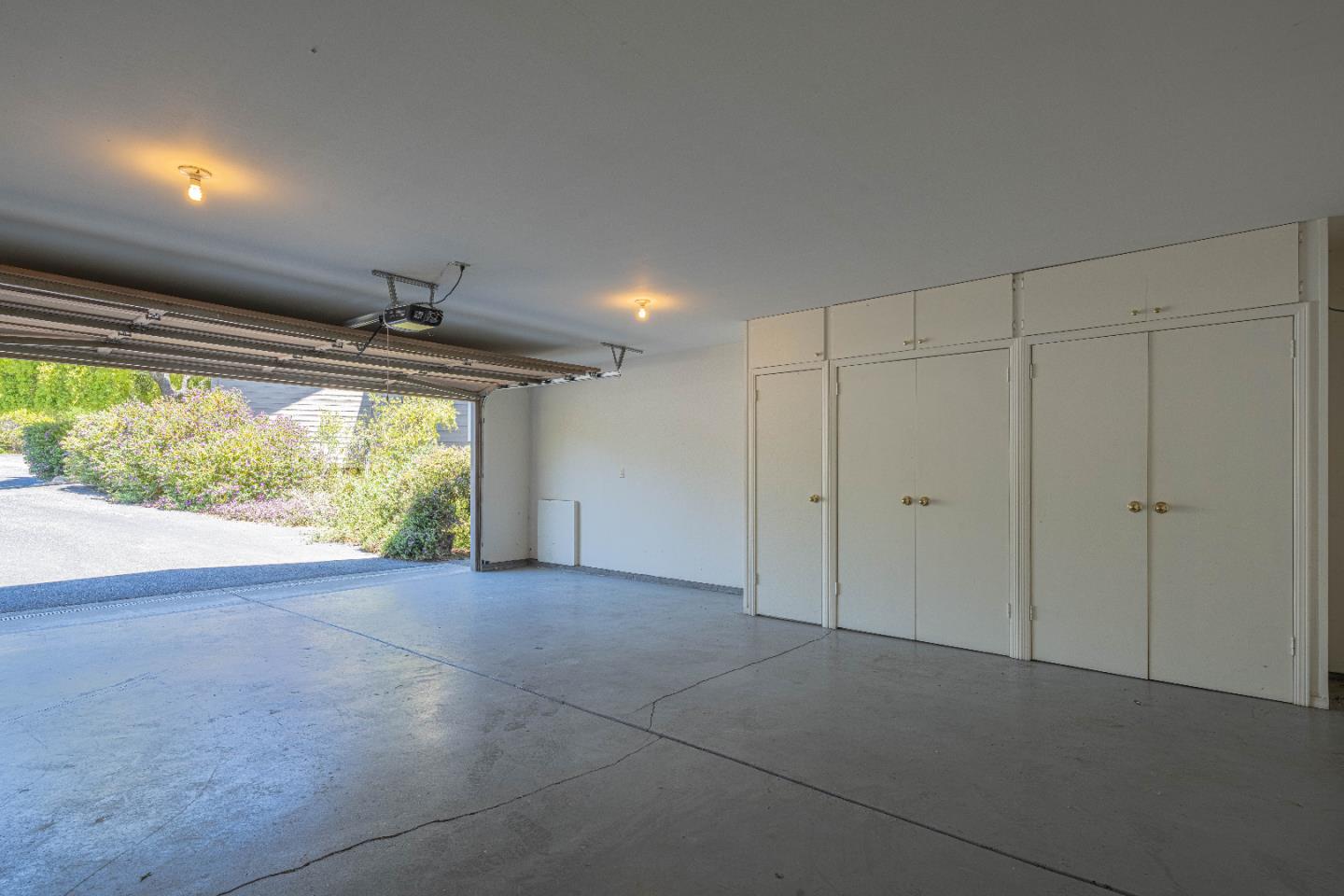 Detail Gallery Image 38 of 40 For 3587 Eastfield Ct, Carmel,  CA 93923 - 3 Beds | 2/1 Baths