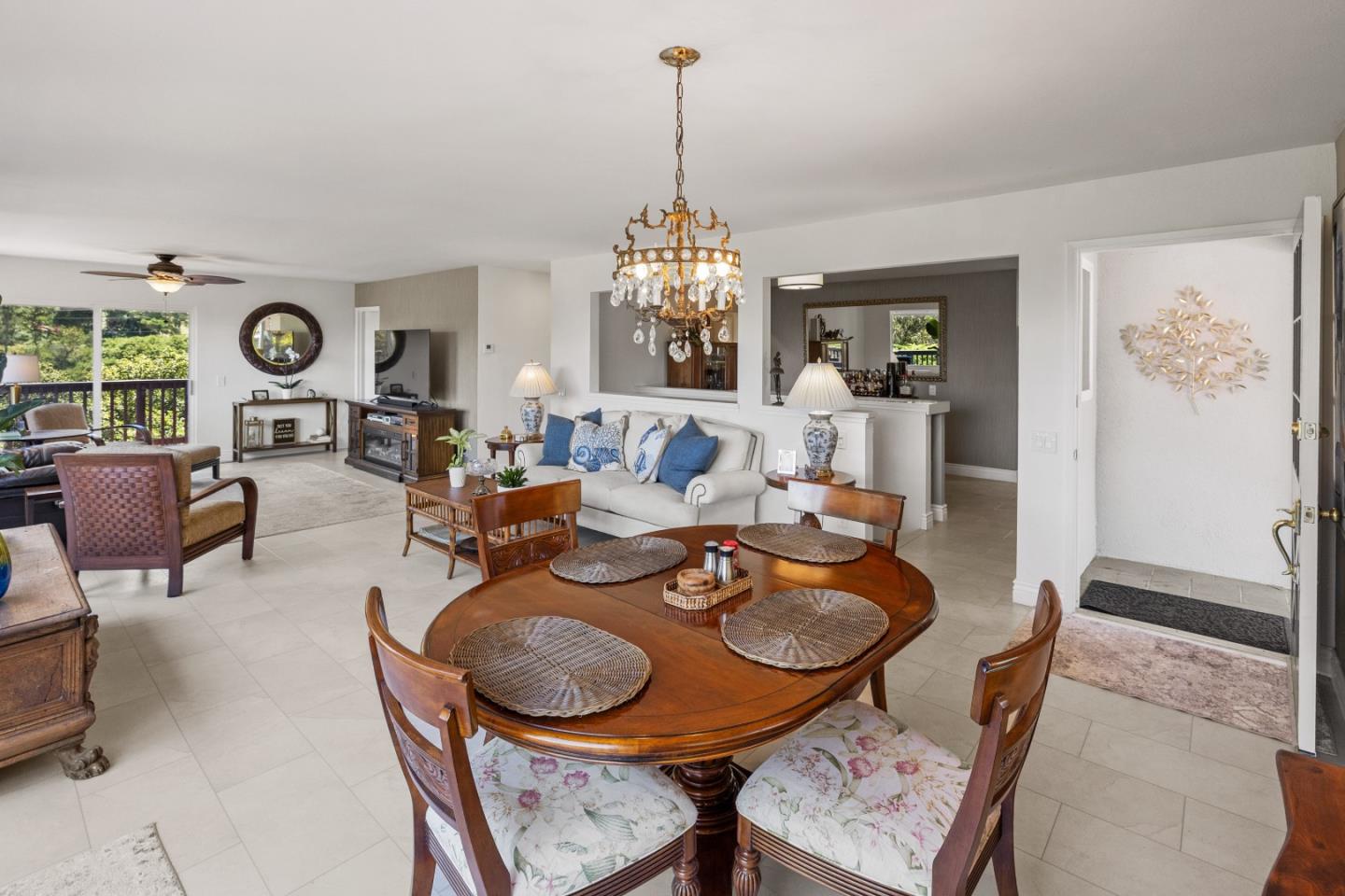 Detail Gallery Image 3 of 42 For 35 via Castanada, Monterey,  CA 93940 - 4 Beds | 4 Baths