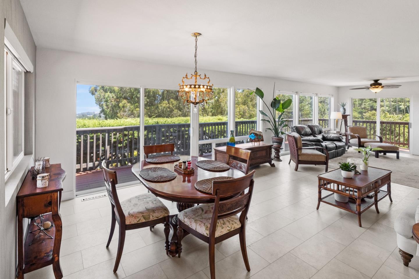 Detail Gallery Image 4 of 42 For 35 via Castanada, Monterey,  CA 93940 - 4 Beds | 4 Baths