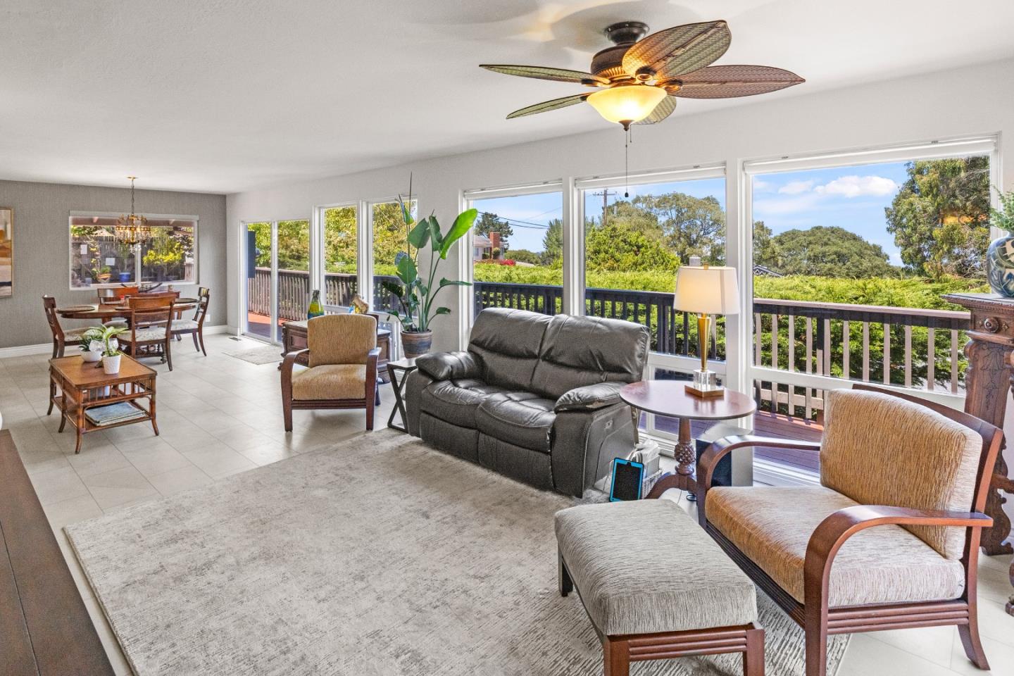 Detail Gallery Image 6 of 42 For 35 via Castanada, Monterey,  CA 93940 - 4 Beds | 4 Baths