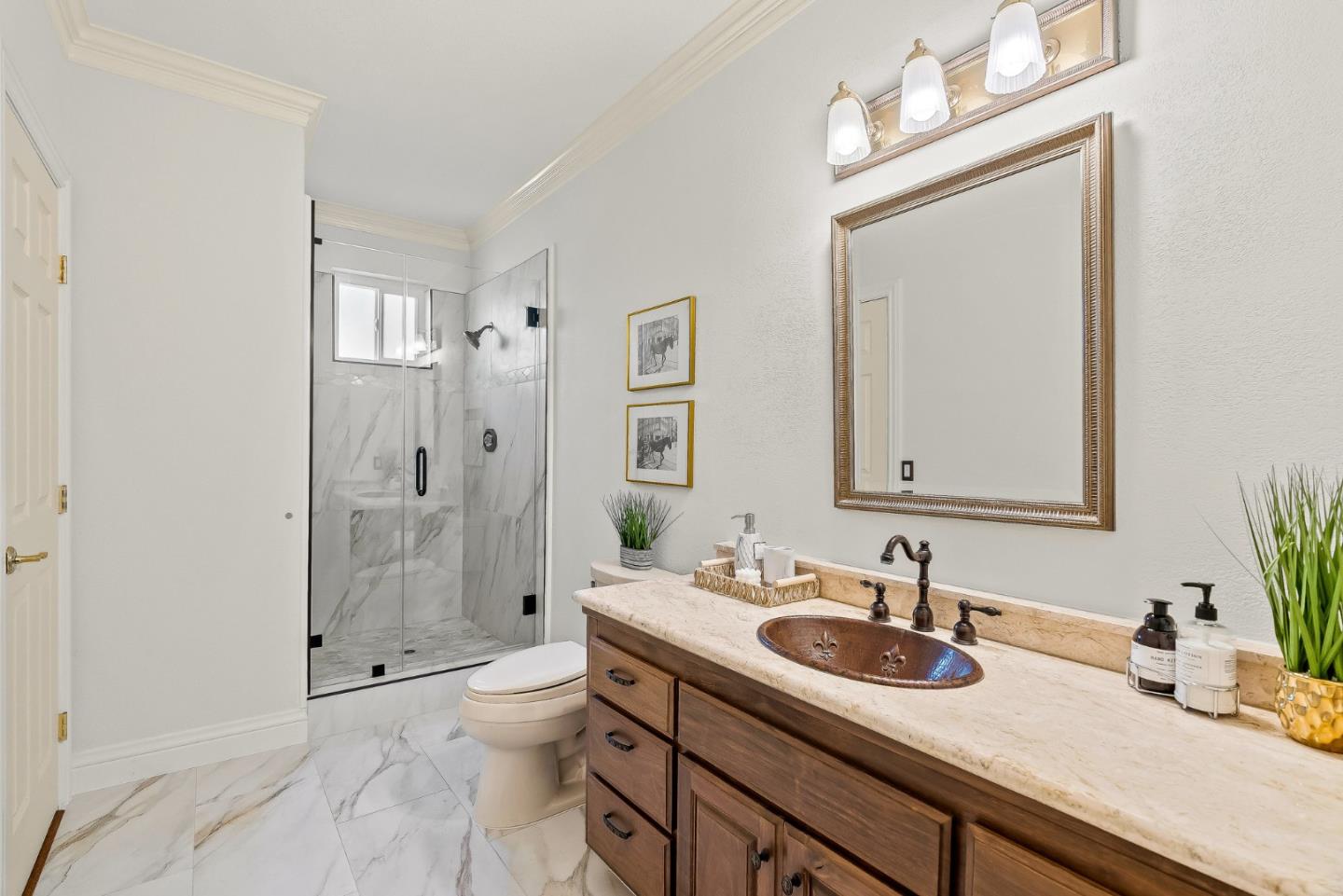 Detail Gallery Image 17 of 61 For 4105 Grant Ct, Pleasanton,  CA 94566 - 5 Beds | 3/1 Baths