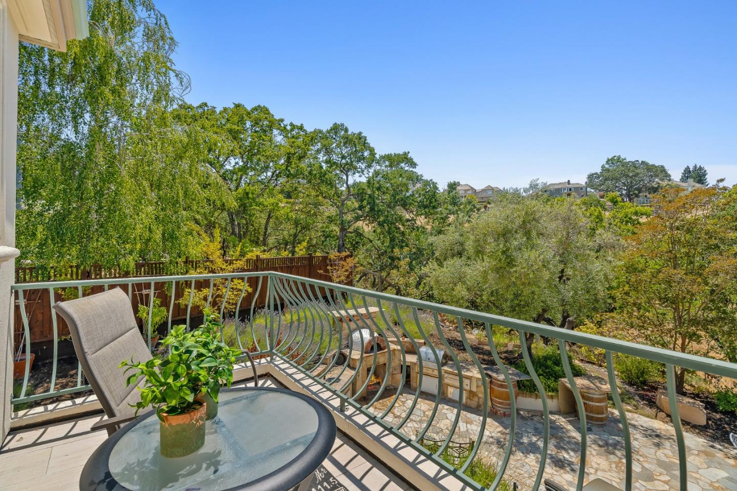 Detail Gallery Image 25 of 61 For 4105 Grant Ct, Pleasanton,  CA 94566 - 5 Beds | 3/1 Baths