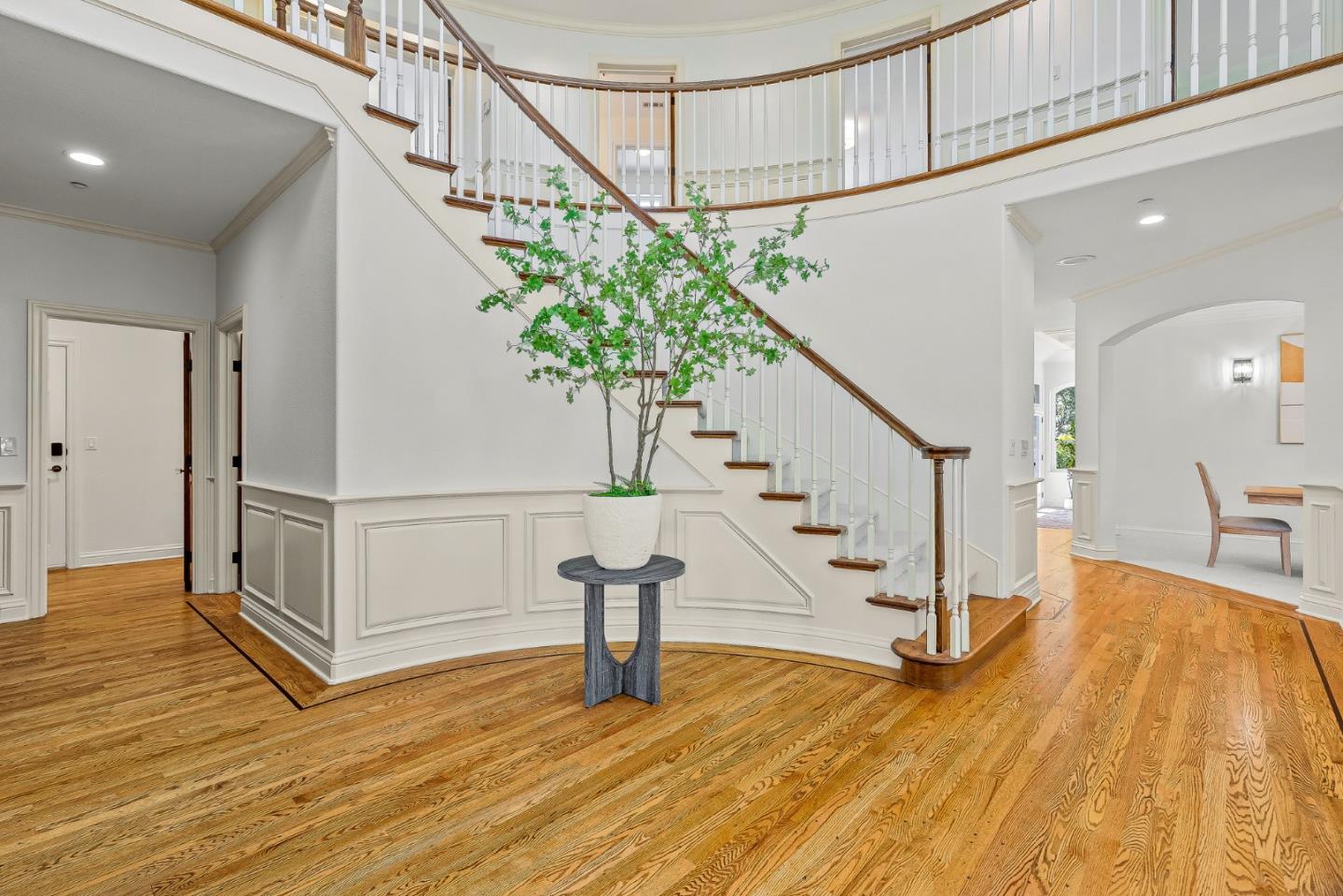Detail Gallery Image 4 of 61 For 4105 Grant Ct, Pleasanton,  CA 94566 - 5 Beds | 3/1 Baths