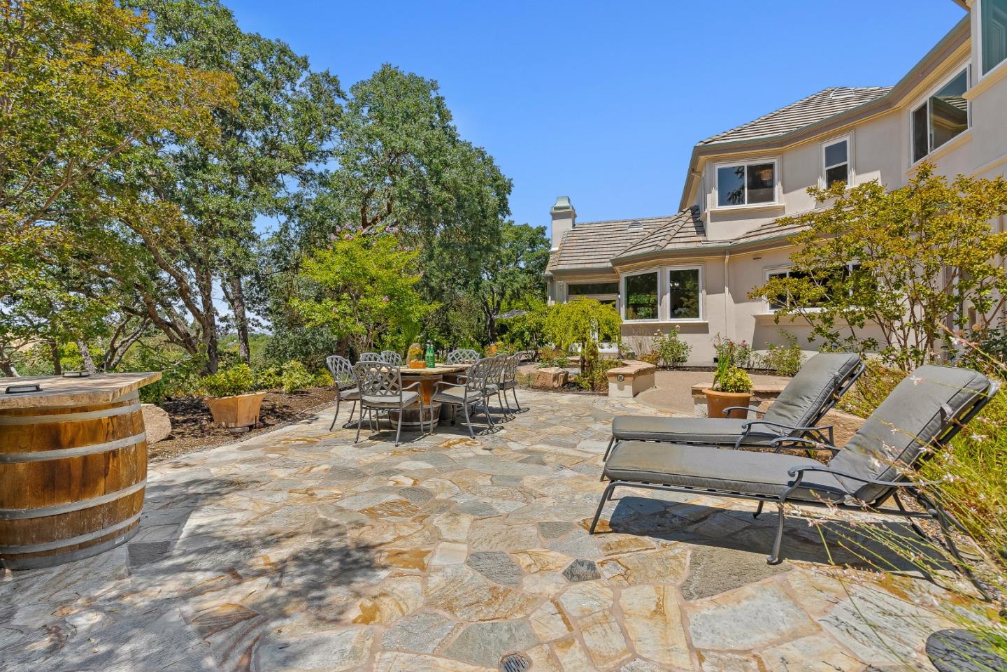 Detail Gallery Image 45 of 61 For 4105 Grant Ct, Pleasanton,  CA 94566 - 5 Beds | 3/1 Baths