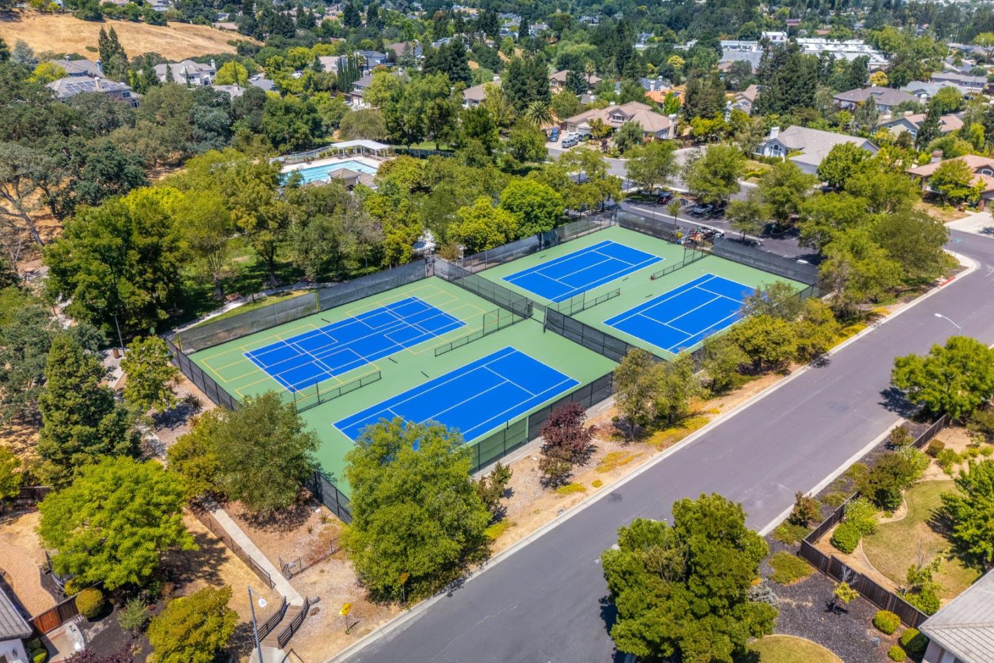 Detail Gallery Image 56 of 61 For 4105 Grant Ct, Pleasanton,  CA 94566 - 5 Beds | 3/1 Baths