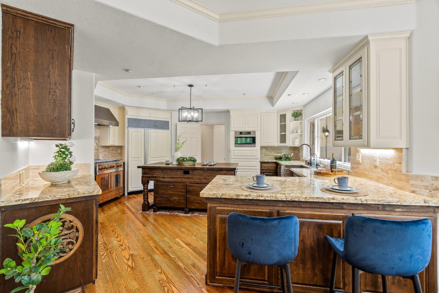 Detail Gallery Image 9 of 61 For 4105 Grant Ct, Pleasanton,  CA 94566 - 5 Beds | 3/1 Baths