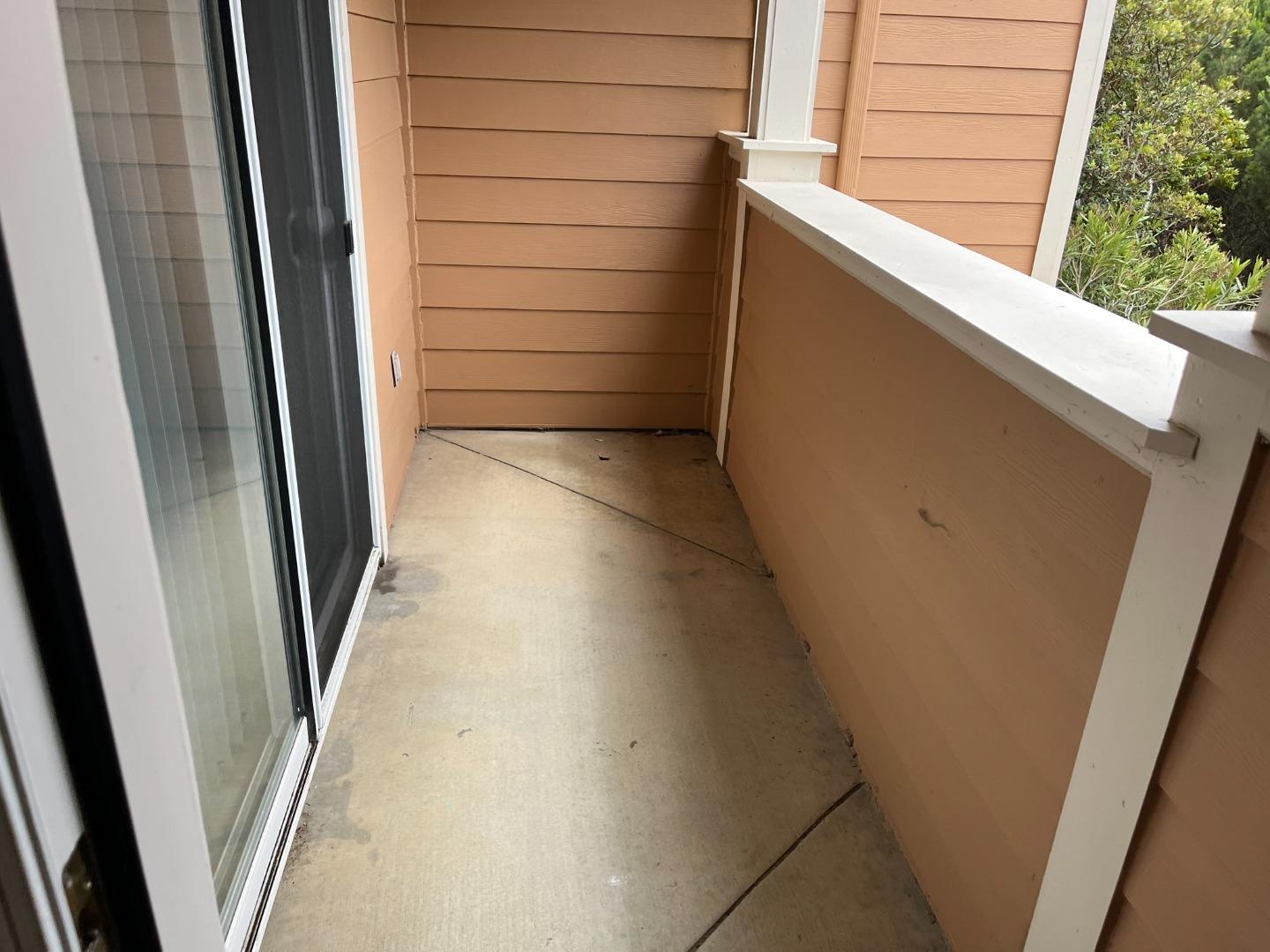 Detail Gallery Image 5 of 10 For 513 Callippe Ct, Brisbane,  CA 94005 - 2 Beds | 2 Baths