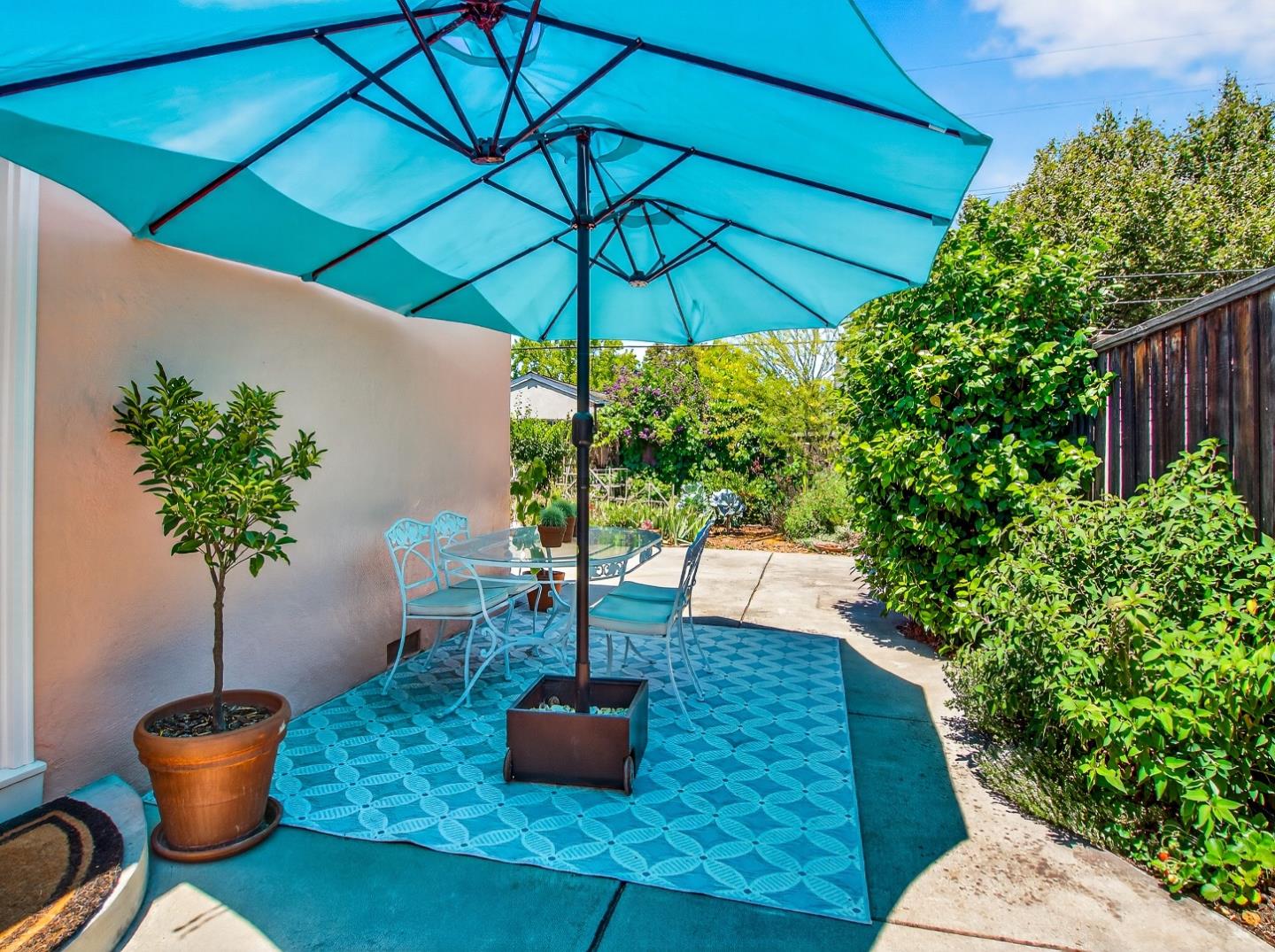 Detail Gallery Image 24 of 36 For 2155 Peachtree Ln, San Jose,  CA 95128 - 2 Beds | 1 Baths
