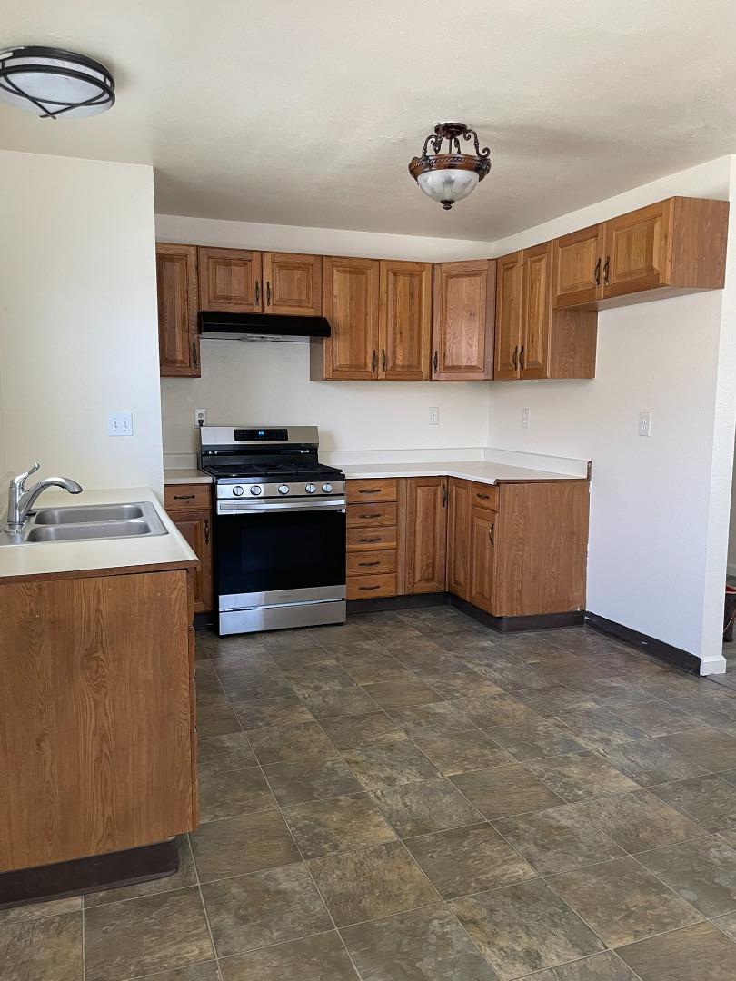 Detail Gallery Image 7 of 24 For 1752 Beech St, Santa Clara,  CA 95054 - 3 Beds | 2 Baths