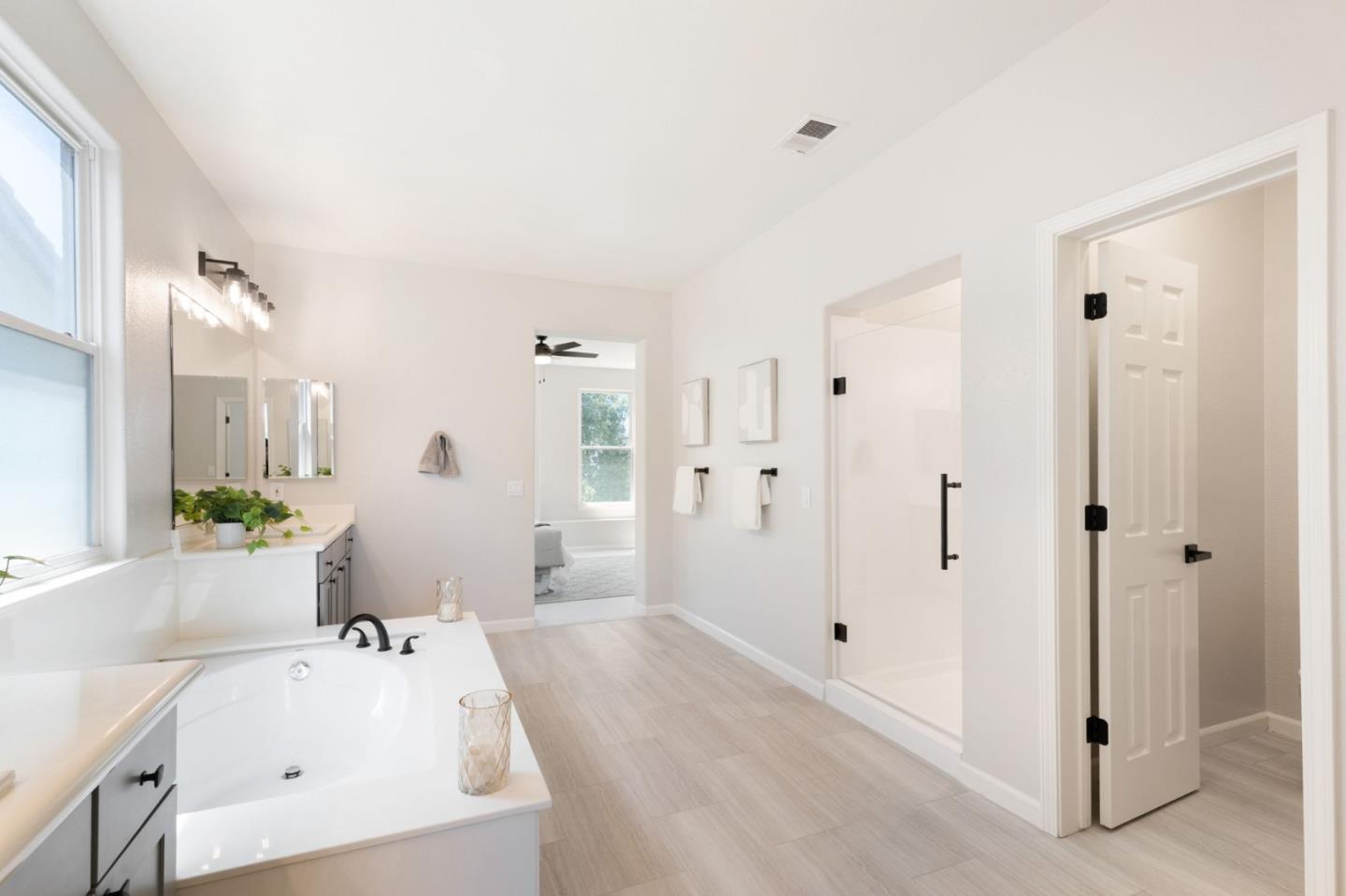 Detail Gallery Image 18 of 33 For 4681 La Crescent Loop, San Jose,  CA 95136 - 4 Beds | 2/1 Baths