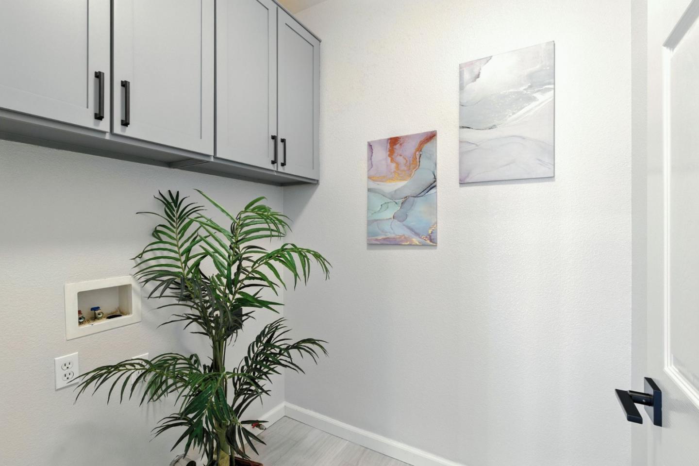 Detail Gallery Image 24 of 33 For 4681 La Crescent Loop, San Jose,  CA 95136 - 4 Beds | 2/1 Baths