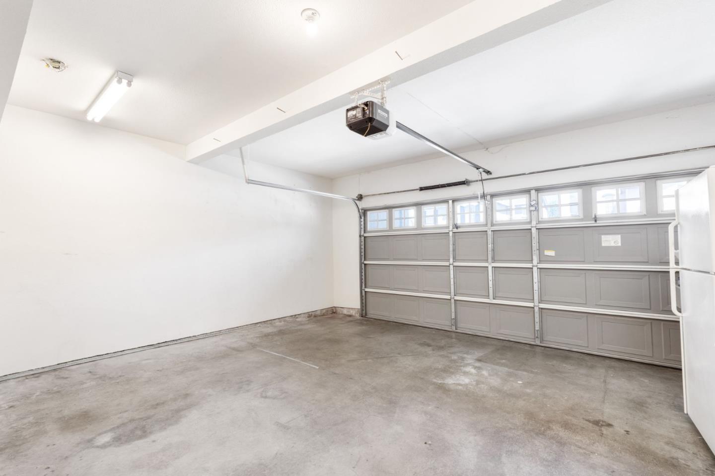 Detail Gallery Image 25 of 33 For 4681 La Crescent Loop, San Jose,  CA 95136 - 4 Beds | 2/1 Baths