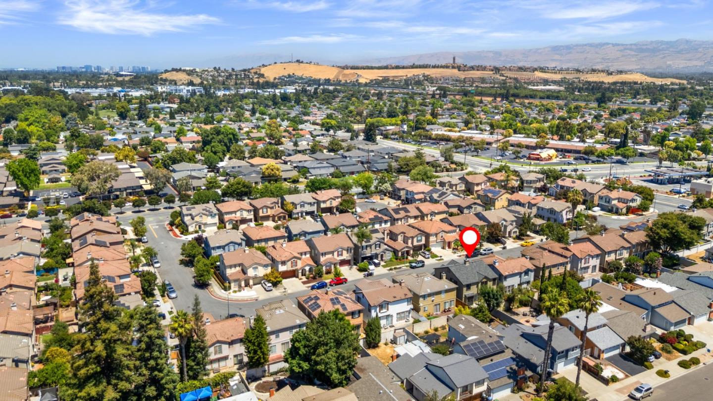 Detail Gallery Image 30 of 33 For 4681 La Crescent Loop, San Jose,  CA 95136 - 4 Beds | 2/1 Baths
