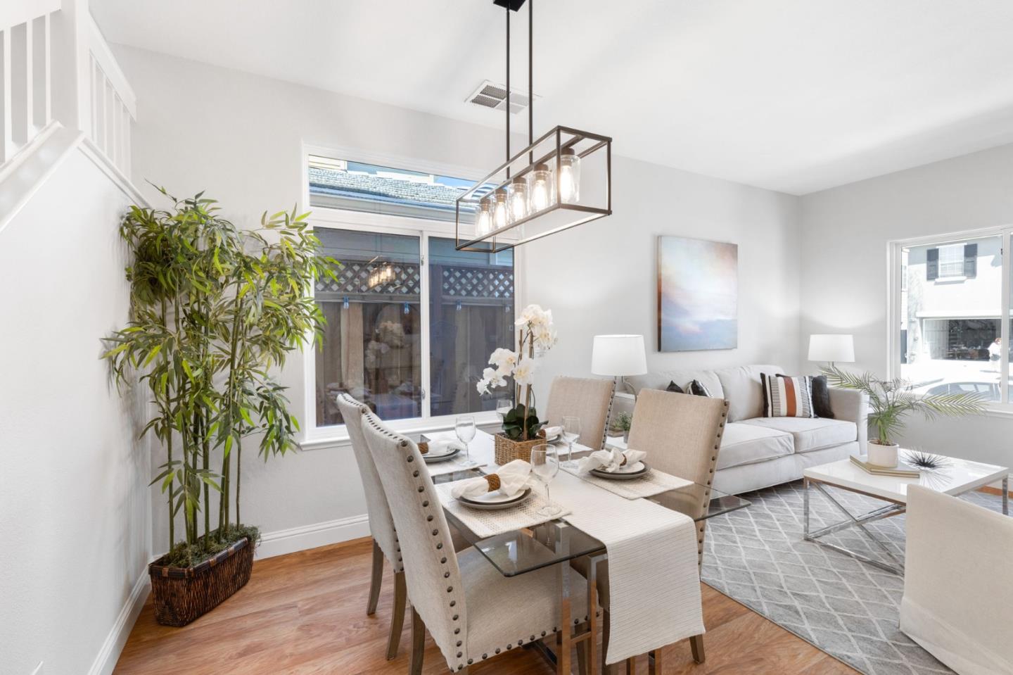 Detail Gallery Image 7 of 33 For 4681 La Crescent Loop, San Jose,  CA 95136 - 4 Beds | 2/1 Baths